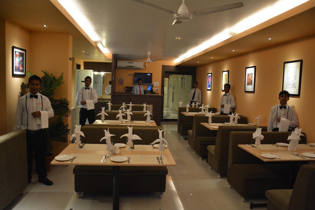 Boshan Hotels Mapusa Exterior foto